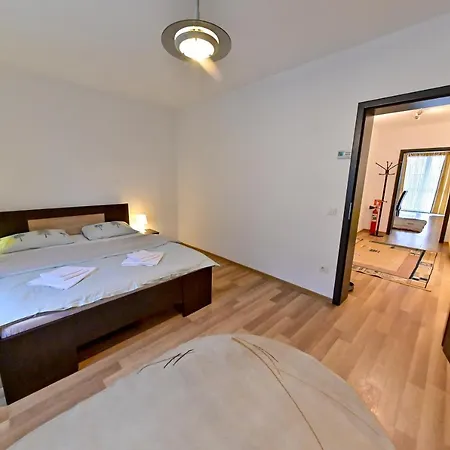 דירה Terezianum Apartments, Free Parking